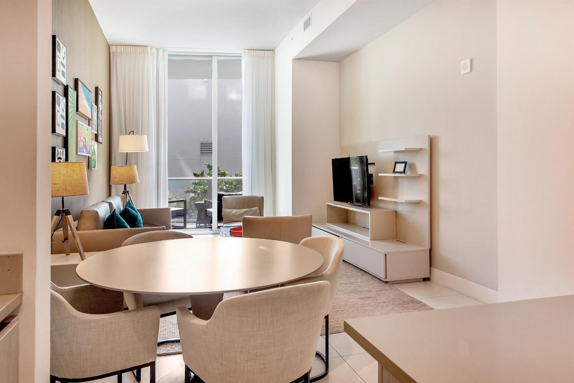 203-1Br/1Ba At The Beach Gem! Lux Amenities! Hollywood Exterior foto